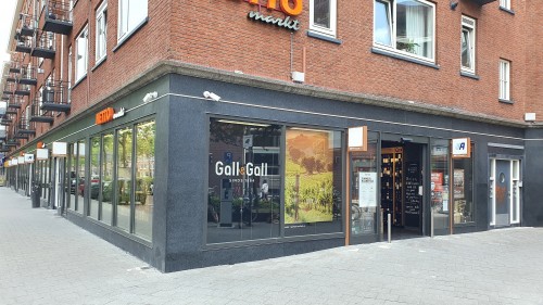 Nari Black gevelbekleding van winkelcentrum